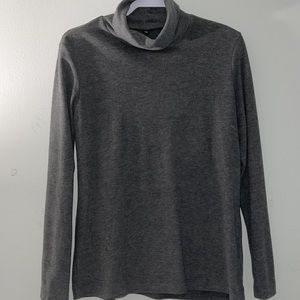 Uniqlo- Grey Turtleneck, size: XL